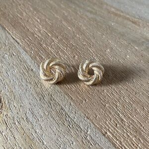 Gold stud Knot Earrings